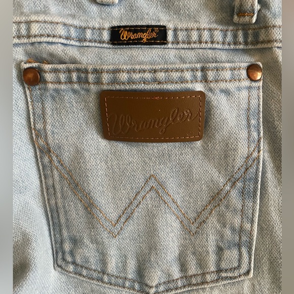 Wrangler Jeans - Picture 5 of 6